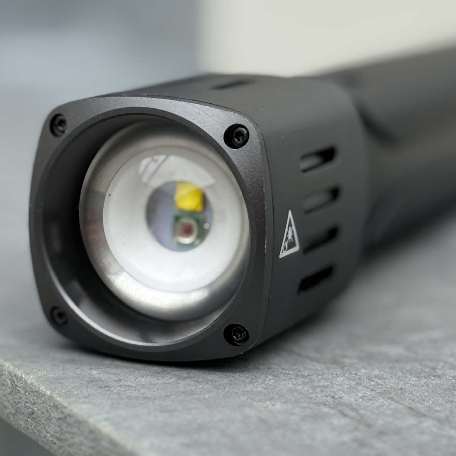 ABUS Seclight TL-525 LED Zoom Taschenlampe 500 Lumen Rotlicht Strobe 3 x LR14