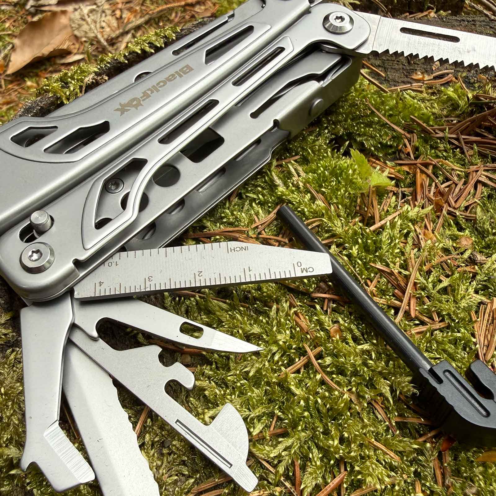BlackFox Fortitude – Multitool aus Edelstahl mit 16 Funktionen und Nylonetui – Klinge im Detail