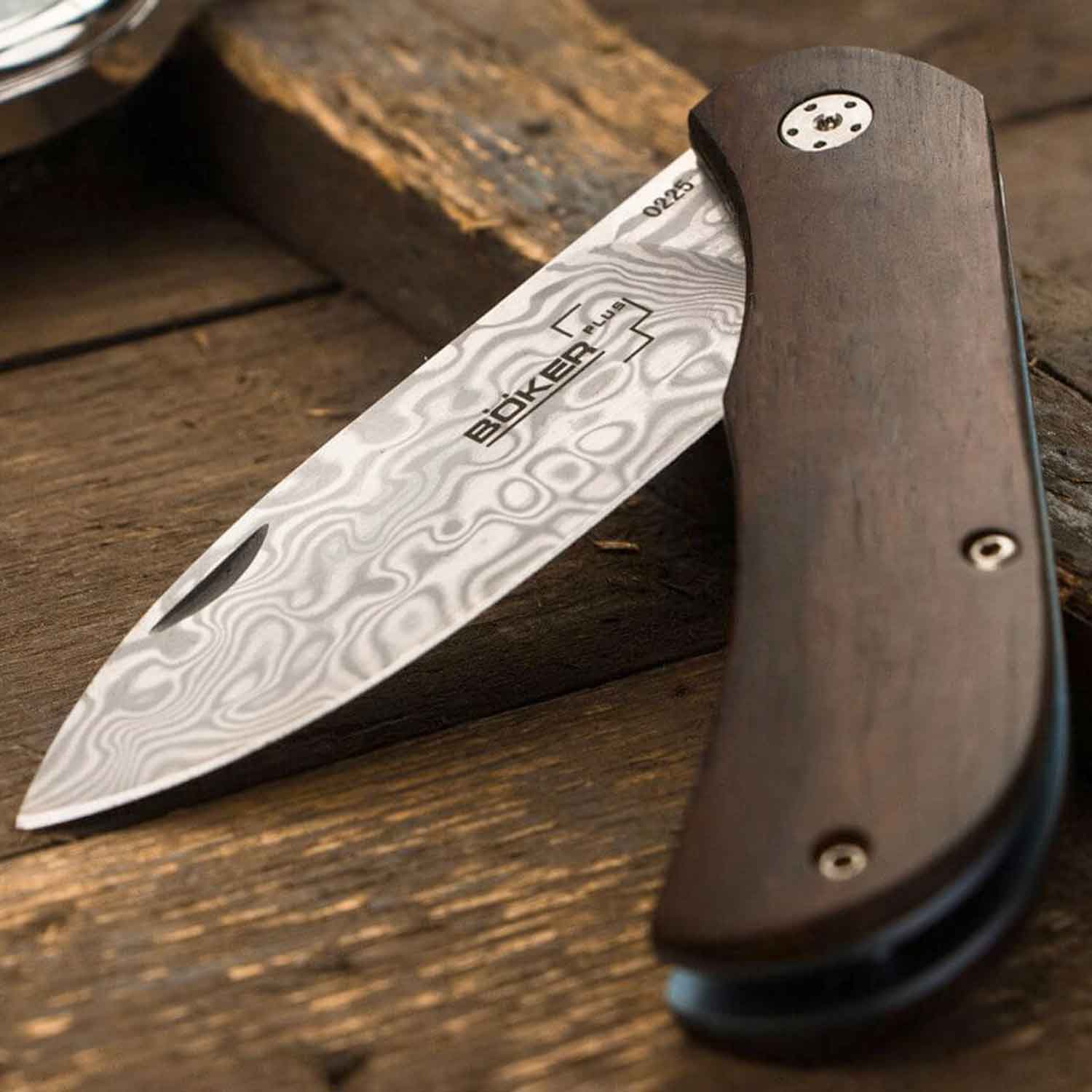 Böker Plus Exskelibur II Cocobolo Damast – Elegantes Taschenmesser mit Clip