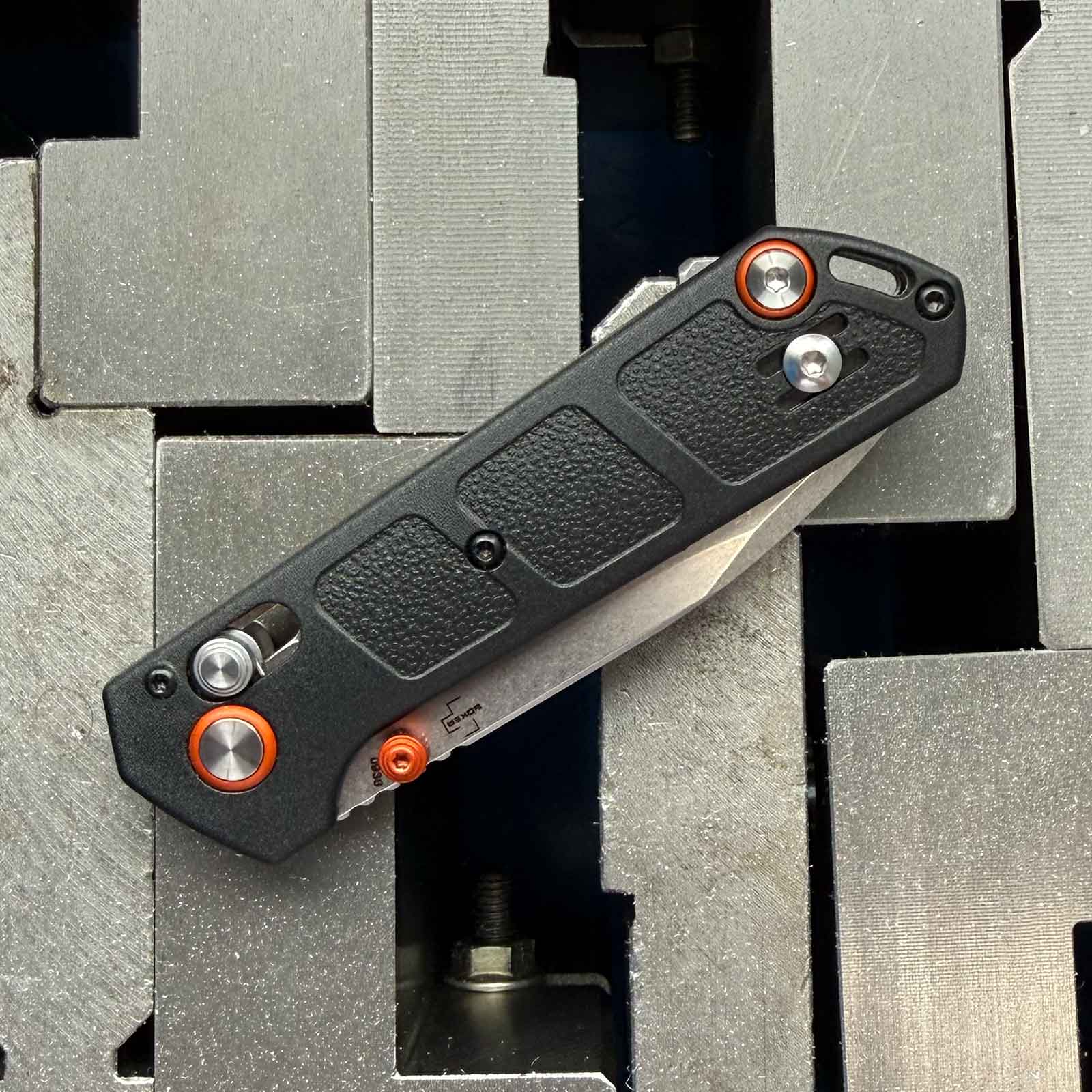 Böker Plus Kihon Compact – Taschenmesser mit Droppoint Klinge, Crossbar Lock & Clip