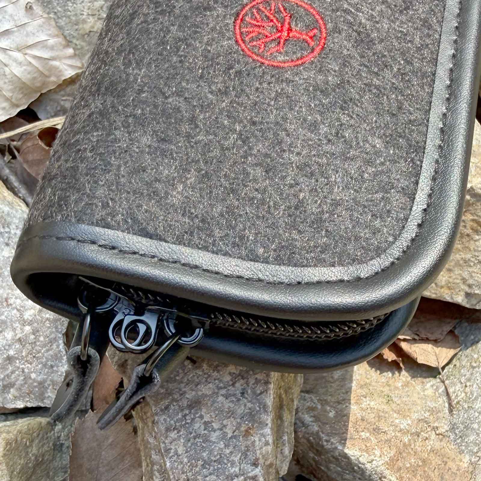 Böker Filz-Etui – Messertasche mit Reißverschluss und Fächern – Produktansicht des Messers – Detailansicht 5