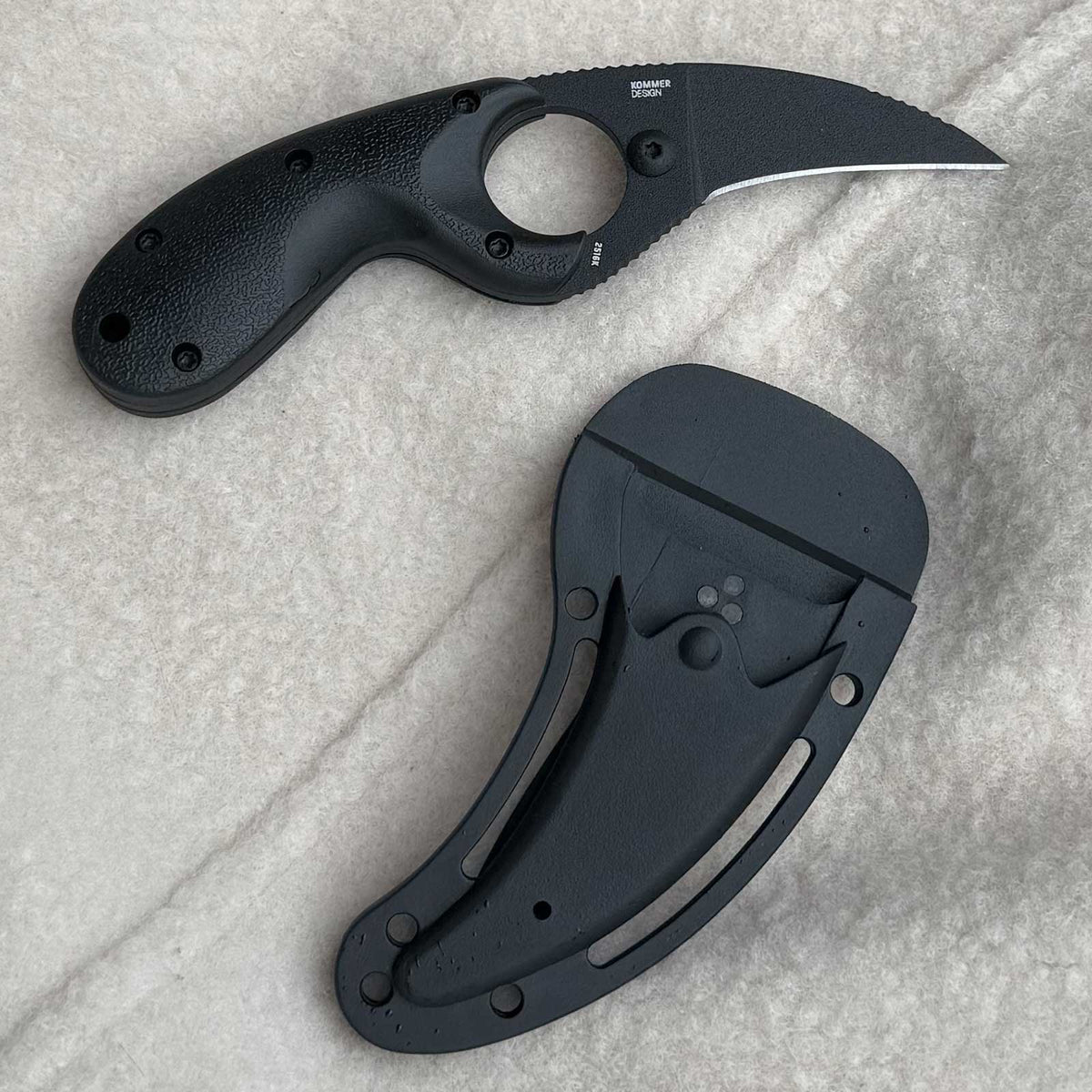 CRKT Bear Claw GRN All Black Outdoormesser inkl. Nylonscheide mit Clip – mit Scheide bzw. Holster