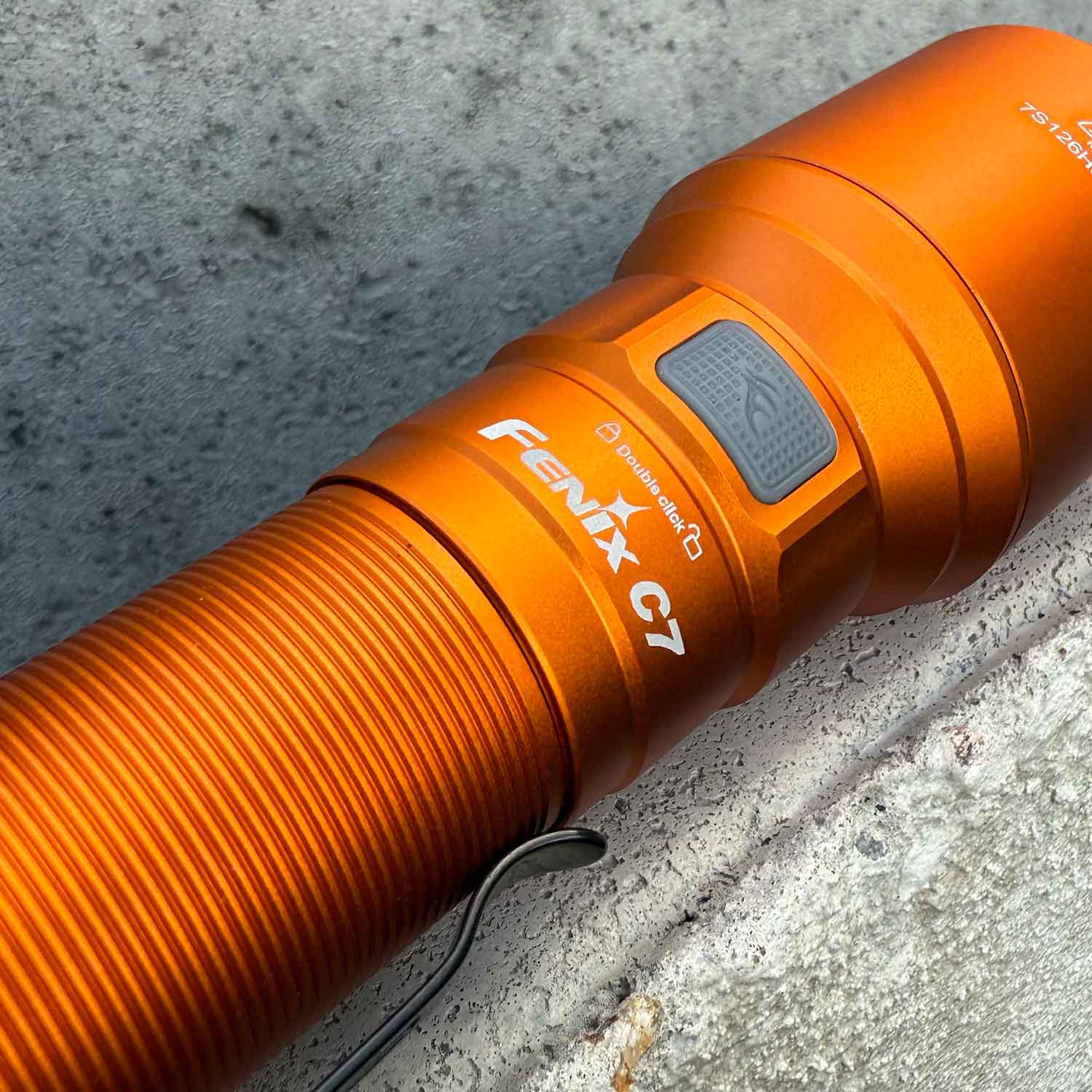 Fenix C7 – LED Taschenlampe mit 3000 lm, USB-C & 21700 Akku (Sonderedition)