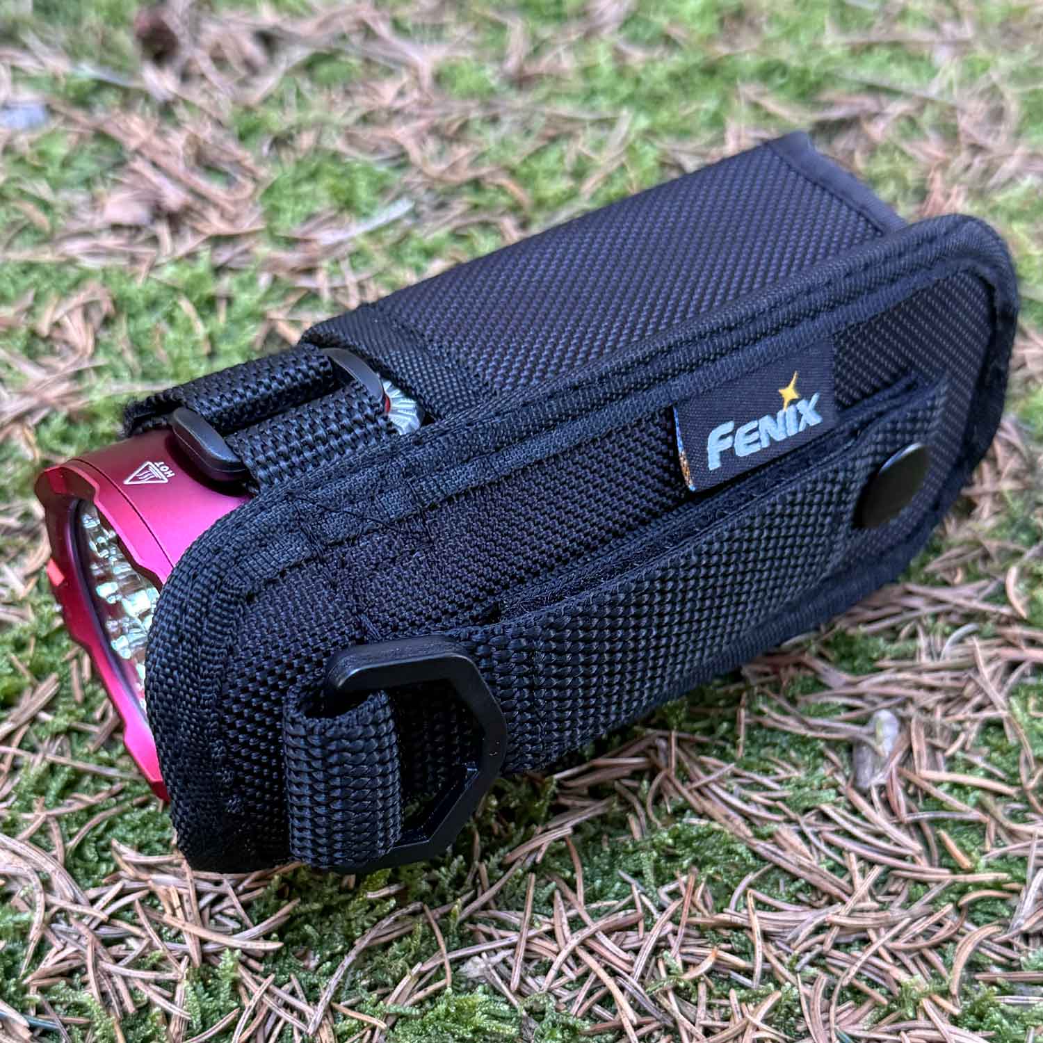 Fenix LR35R Pro Gradient – Limited Edition, 10.000 lm, Rotlicht, UV, Akku, USB-C – Detailansicht
