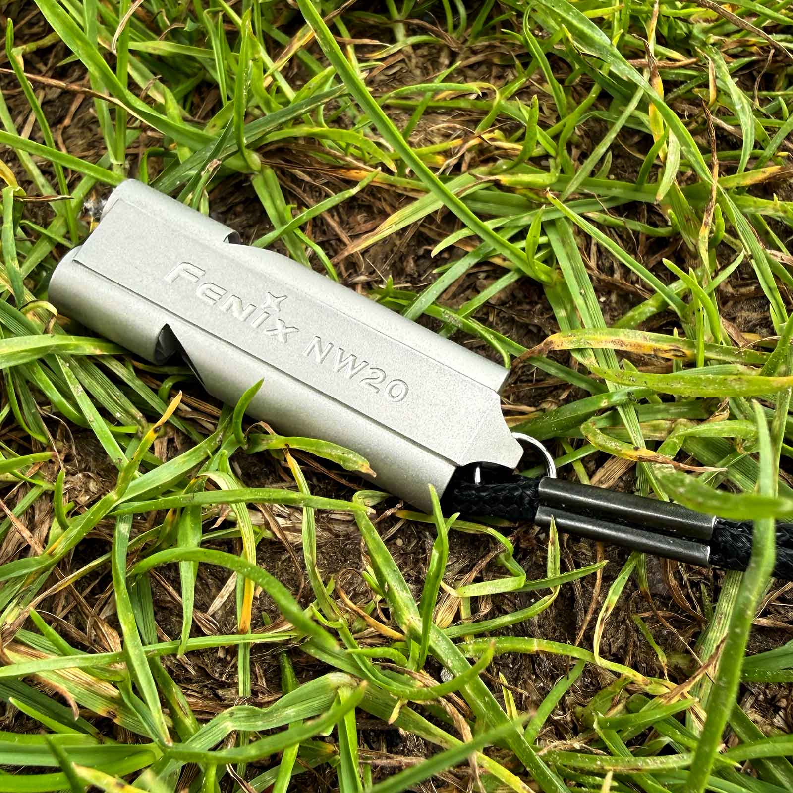 Fenix NW20 Signalpfeife - extrem laute Notfallpfeife mit 120dB