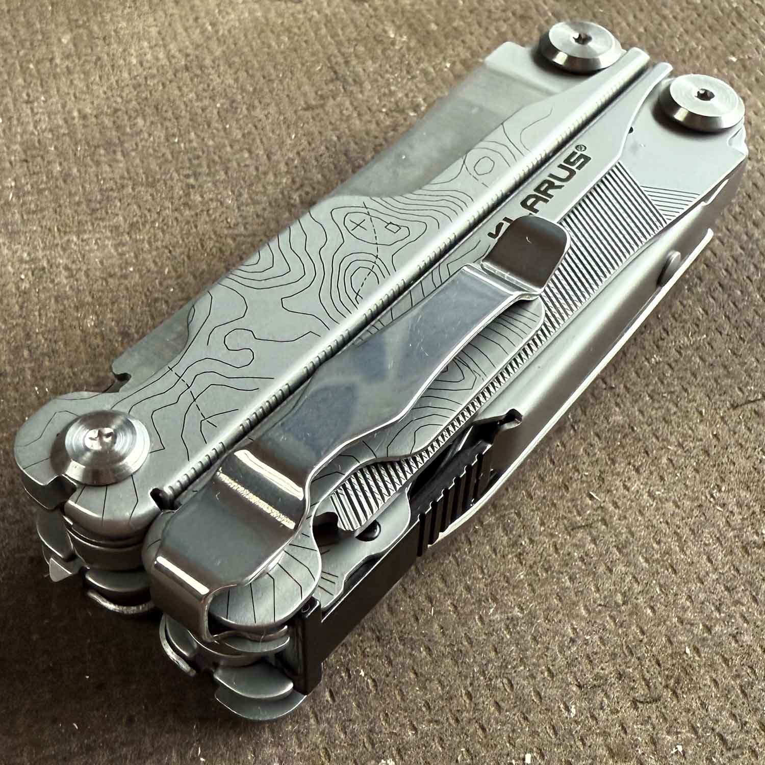 Klarus Horizon MT07 – Robustes 20-in-1 Multitool mit abnehmbarem Clip & Holster – Detailansicht