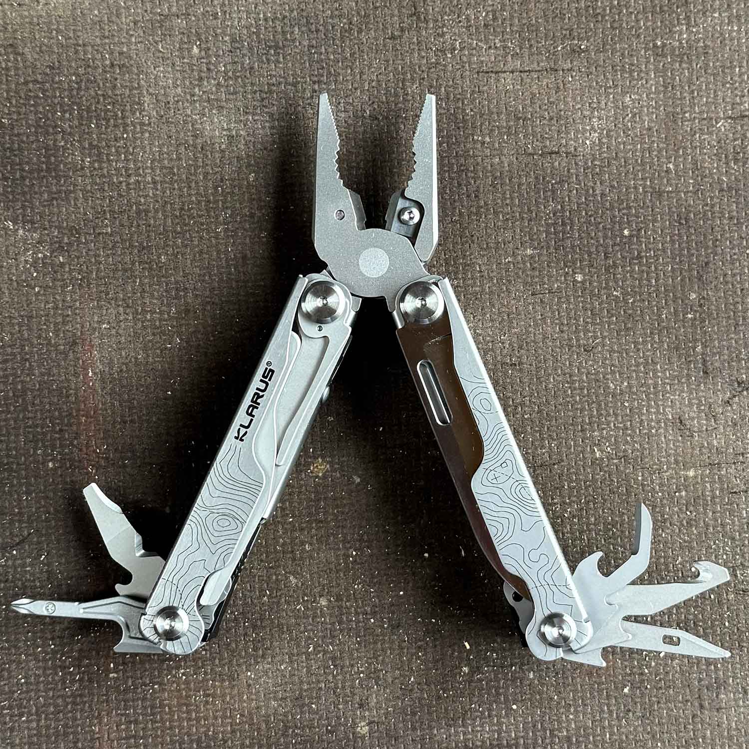 Klarus Horizon MT07 – Robustes 20-in-1 Multitool mit abnehmbarem Clip & Holster