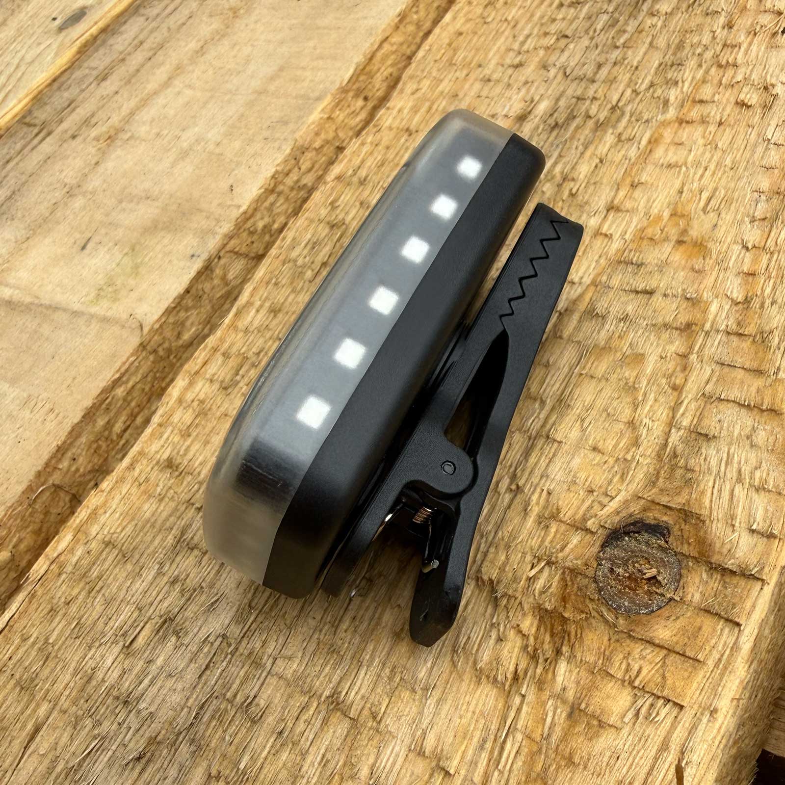 Klarus WL6 – Clip-Leuchte mit Warnlicht, Akku & USB-C