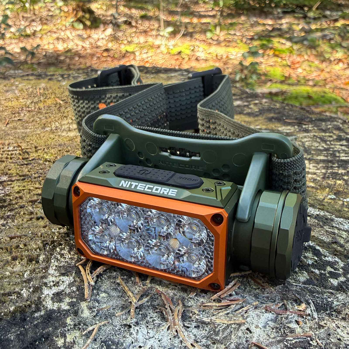 Nitecore HC65 UHE Hunting Edition – Jagd-Stirnlampe mit 2000 lm, Rotlicht & USB-C