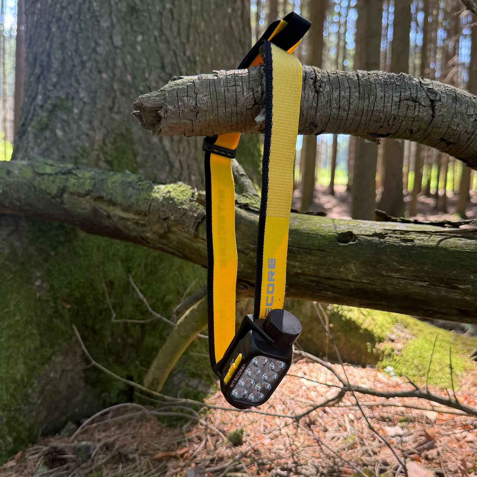 Nitecore UT6 – Trailrunning Stirnlampe mit 1600 lm, USB-C-Akku & 3 Lichtfarben – Detailansicht