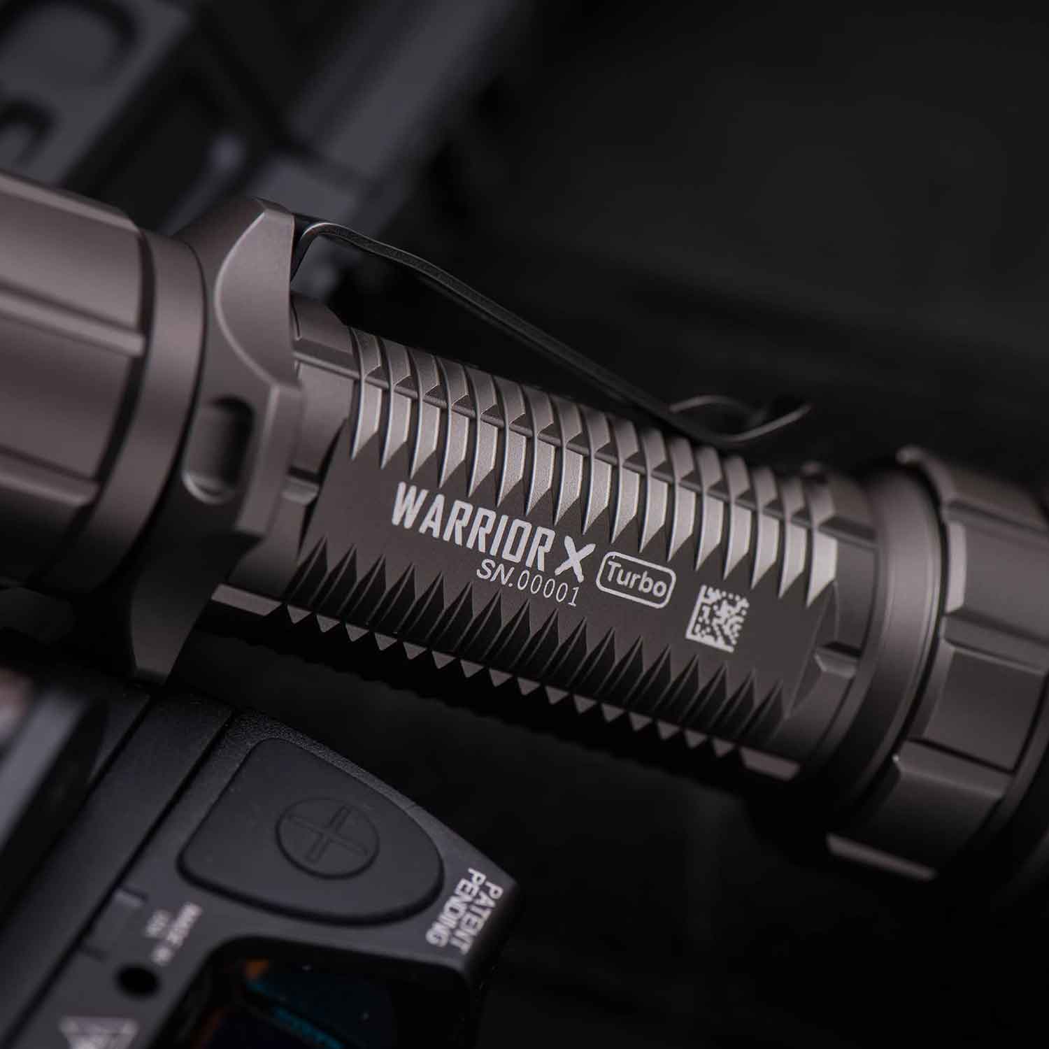 Olight Warrior X Turbo Kit – Jagd-/Suchlampe mit 1100 Lumen (Komplettset) – Detailansicht