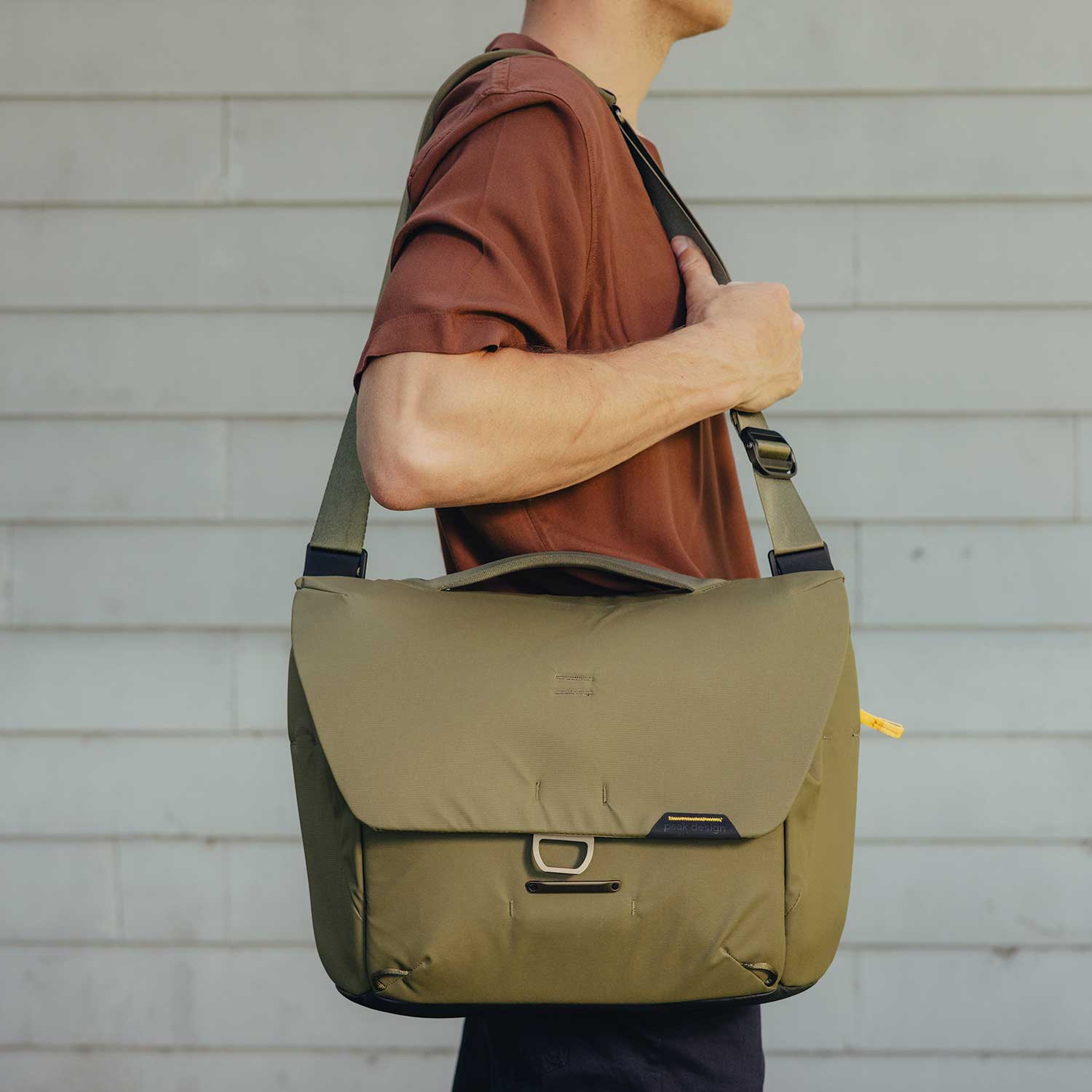 Peak Design Everyday Messenger Sling Bag 13L – Umhängetasche in 4 Farben