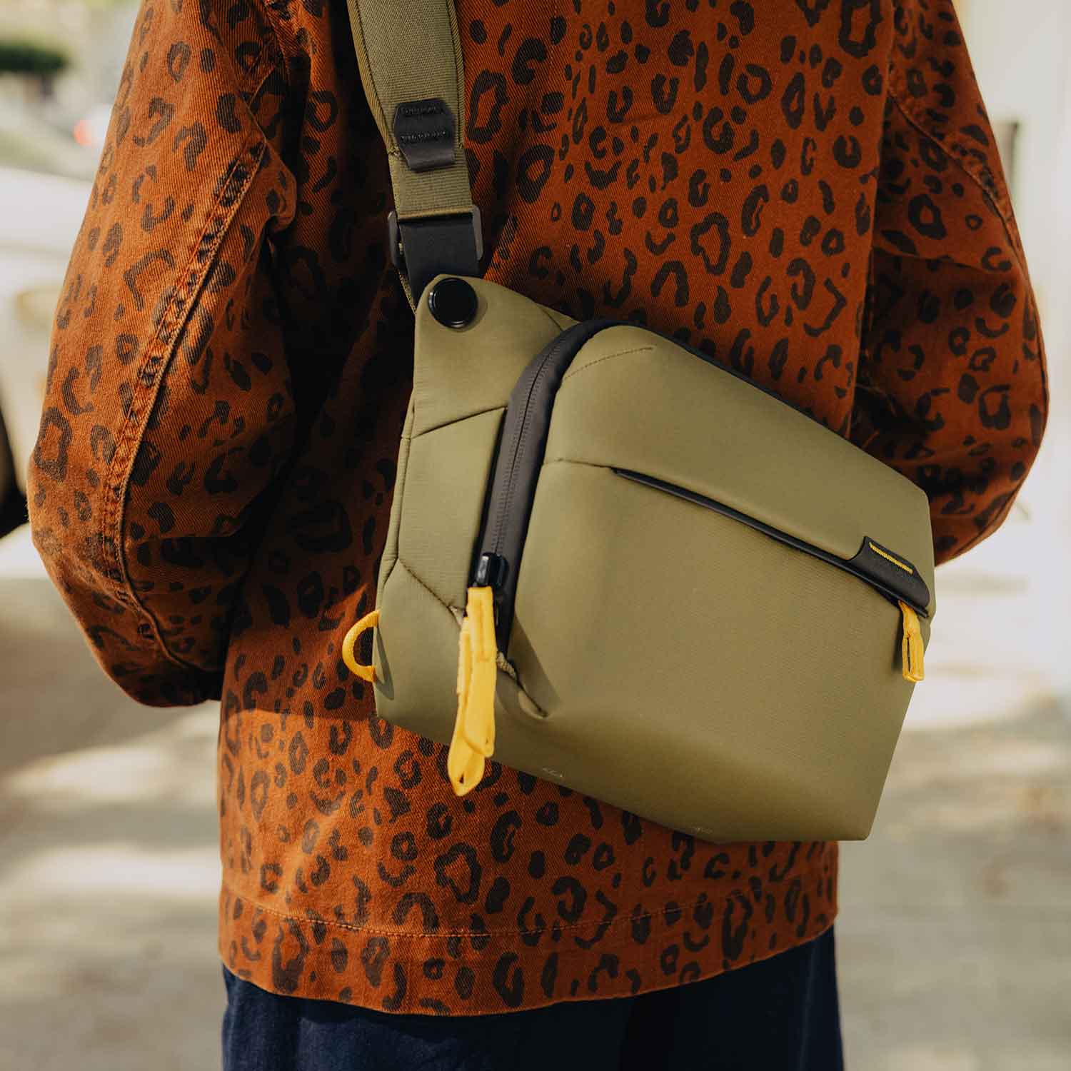 Peak Design Everyday Sling 3L Kelp – Kompakte Kameratasche in grün