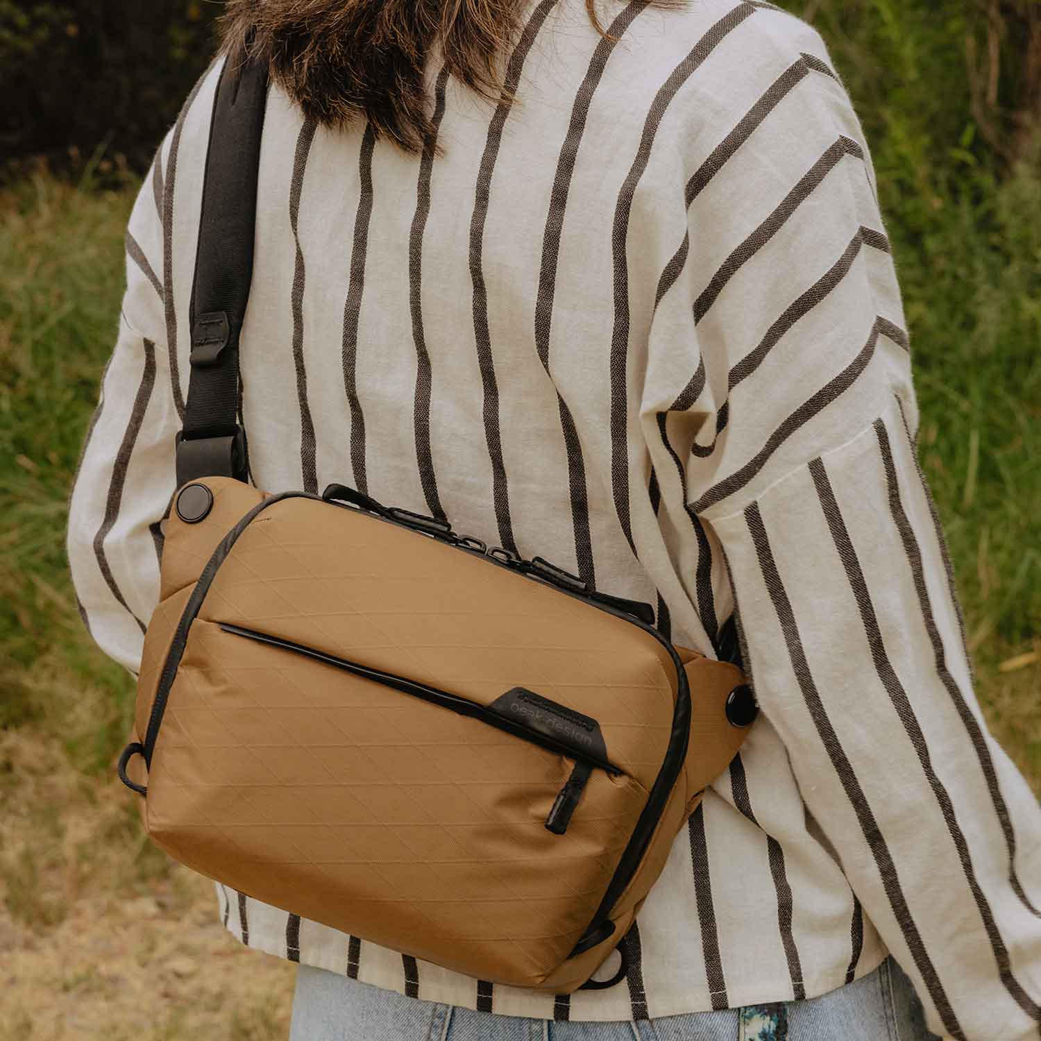 Peak Design Everyday Sling 3L – Kompakte Kameratasche – Detailansicht