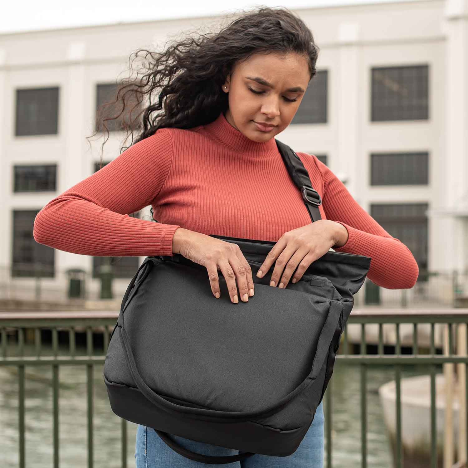 Peak Design Everyday Tote 15L – Stylische Kameratasche in trendigen Farben – Detailansicht