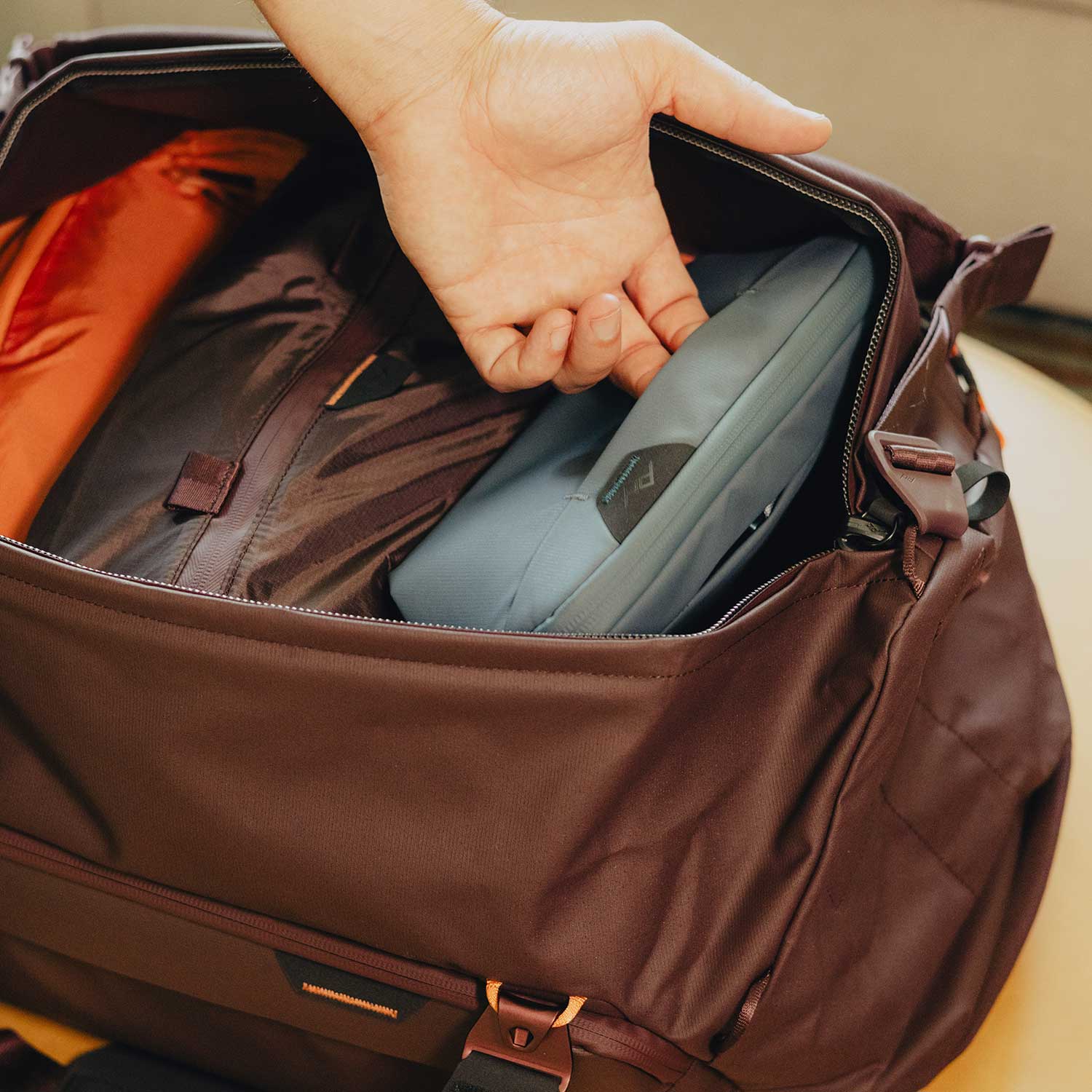 Peak Design Wash Pouch Small – kompakte Reise-Kulturtasche mit Haken