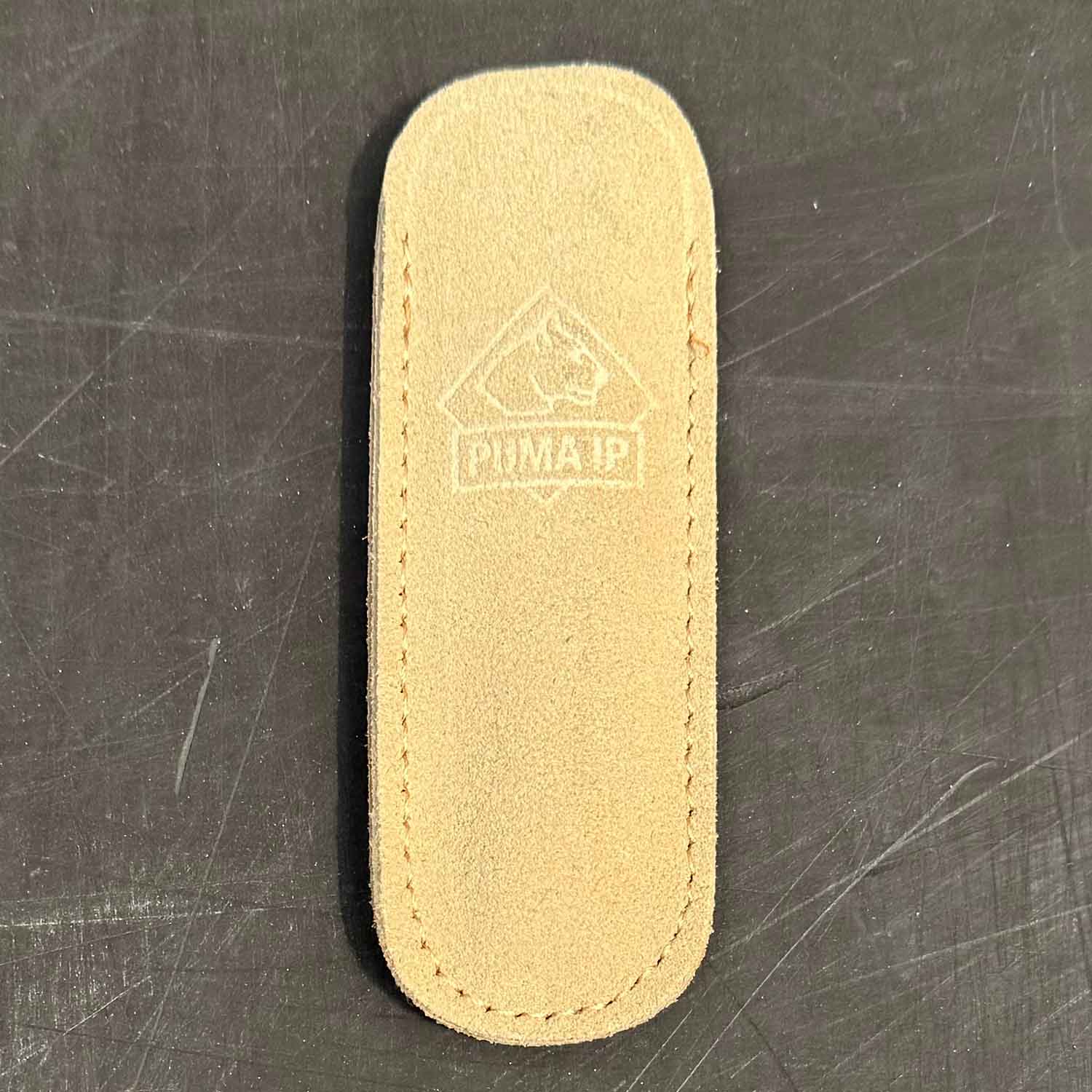 Puma IP Auric – Elegantes EDC Taschenmesser mit Messinggriff – Detailansicht