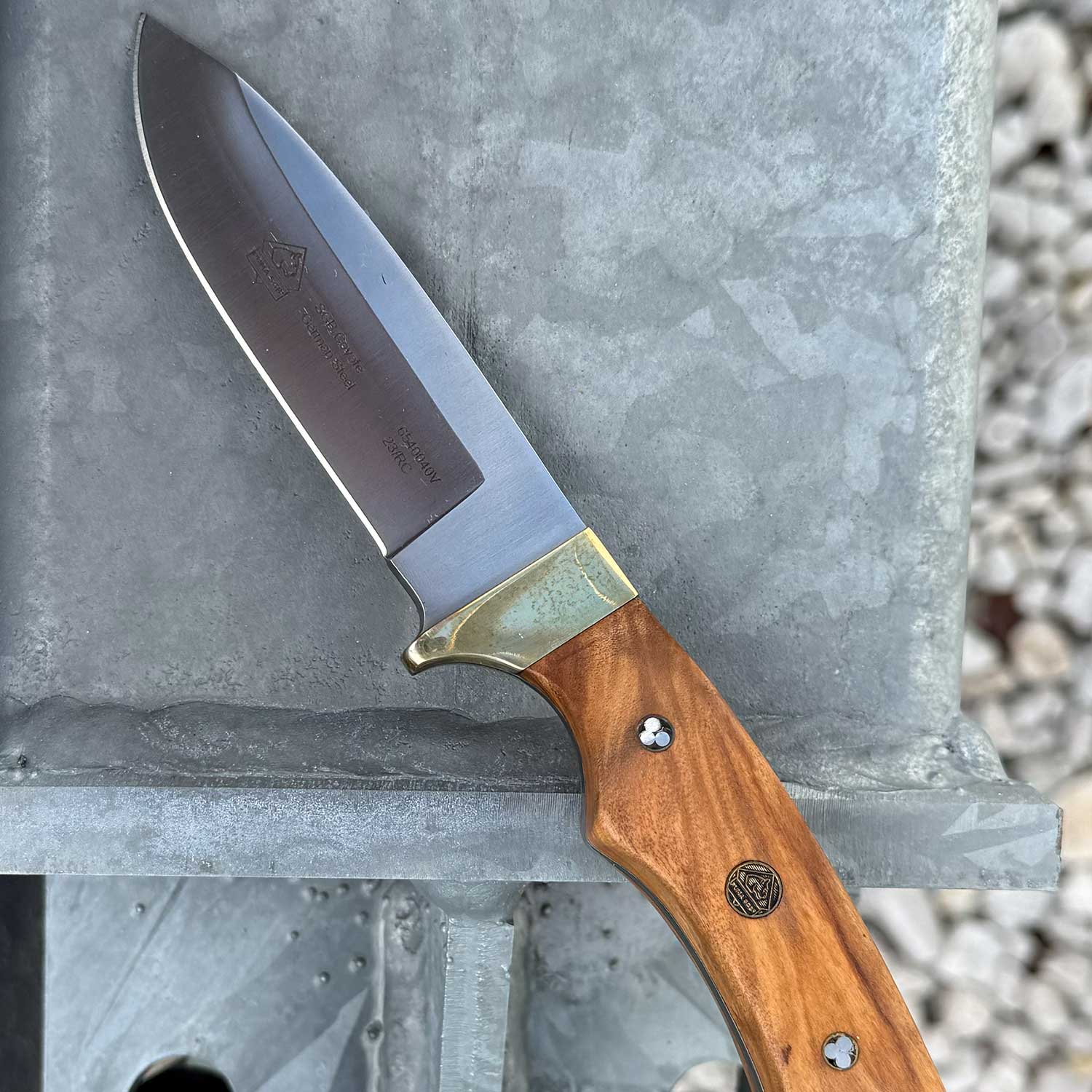 Puma SGB Coyote Outdoor Messer mit Olivenholz Griffschalen & handgenähter Lederscheide