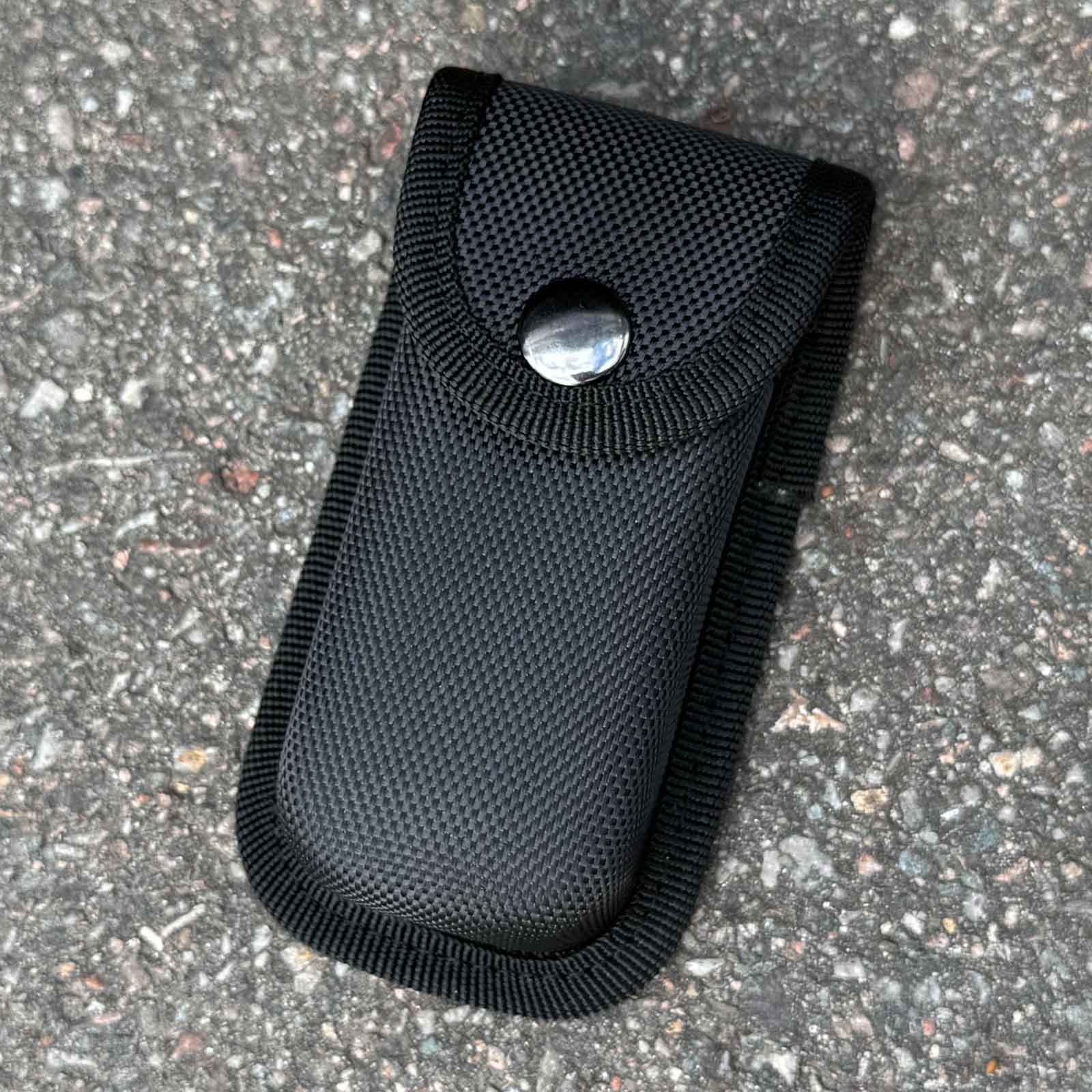 PUMA TEC BlackTrek – kompaktes Multitool – Schwarz holster