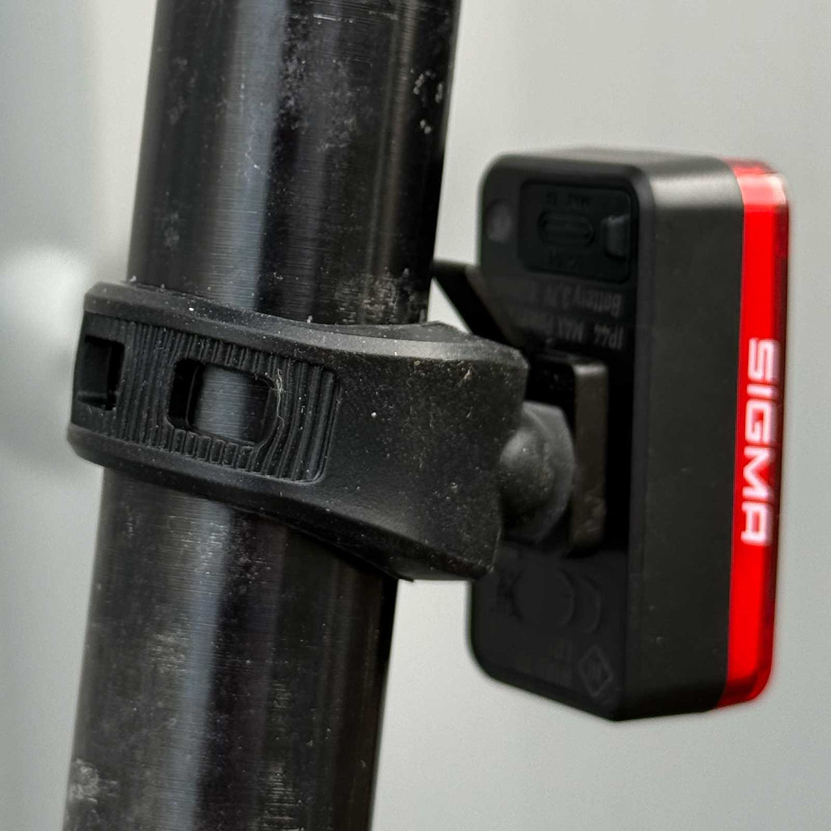Sigma Hiro 70 – Akku-Fahrradrücklicht mit Brems-/Notbremslicht, USB-C & StVZO