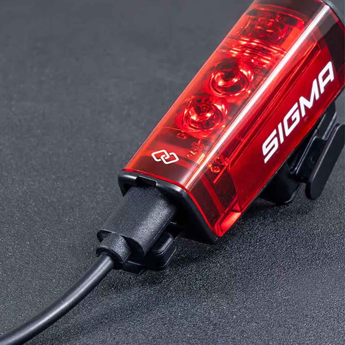 Sigma Hiro 50 Link – Akku-Fahrradrücklicht mit Bremslicht, USB-C & StVZO