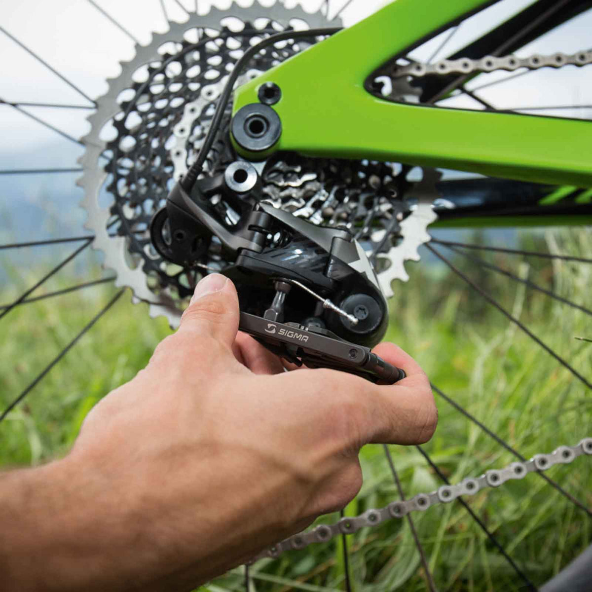 Sigma Pocket Tool Medium – Fahrrad-Multitool mit 17 Funktionen & Kettennieter