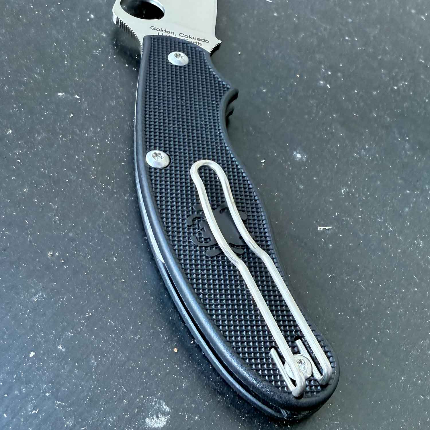 Spyderco UK Pen Knife – leichtes Slipjoint-Taschenmesser mit umsetzbarem Clip – Detailansicht