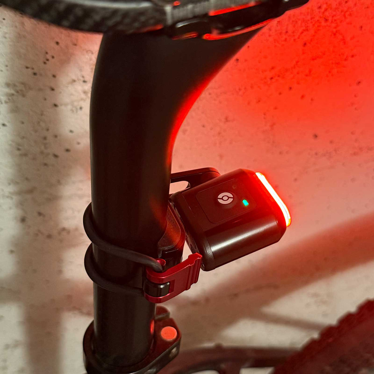 Supernova Redstream Pro Fahrrad Akku-Rücklicht mit Bremslicht