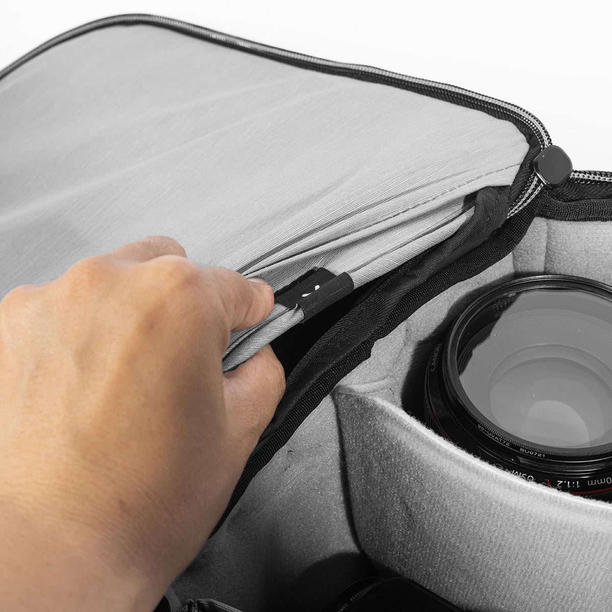 Peak Design Camera Cube V2 – Kamera-Packwürfel. S-Medium-Ausführung mit anpassbarem Innenfach.