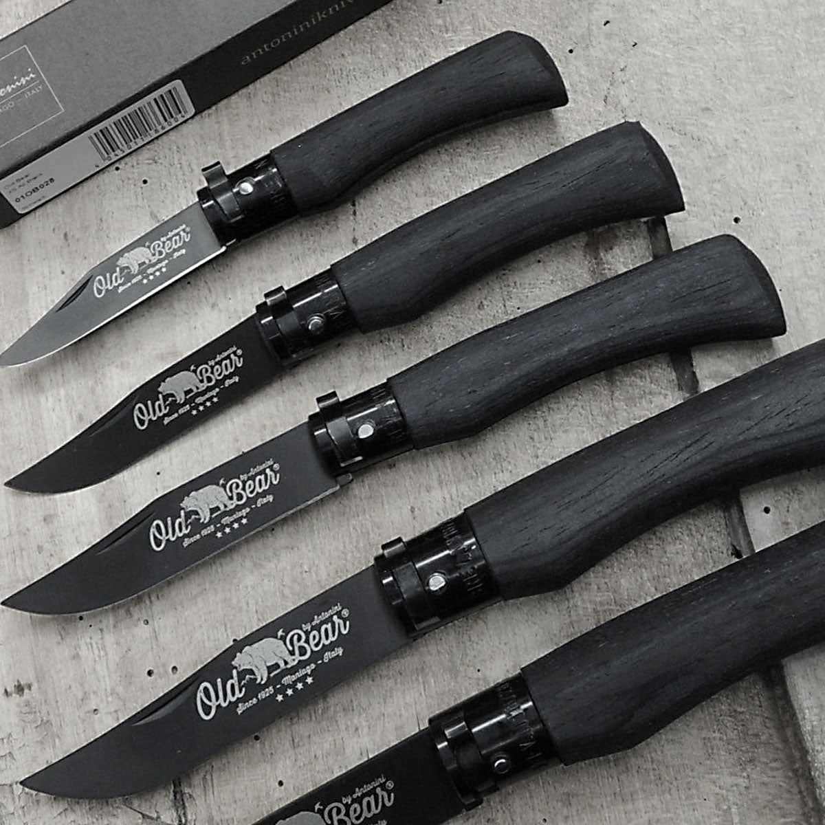 Old Bear All Black Taschenmesser