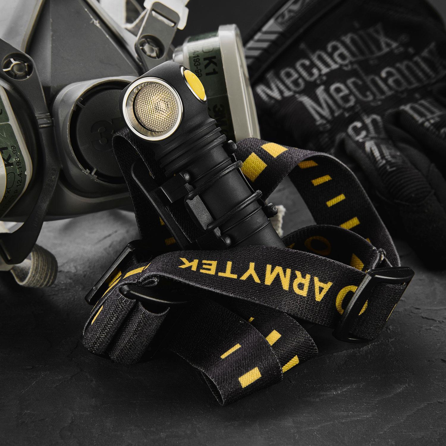 Armytek Wizard C2 Pro 18650 - LED Stirnlampe mit Magnet Ladefunktion in 2 Lichtfarben – Detailansicht