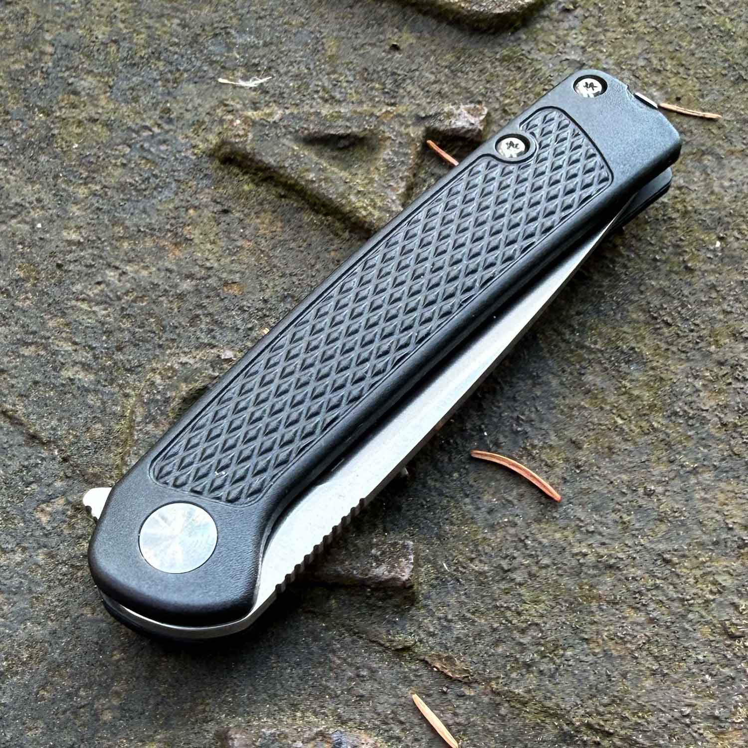 Böker Plus Fire Ant Black – Kompaktes Taschenmesser mit Pinzette und Tip-Up Clip – Detailansicht