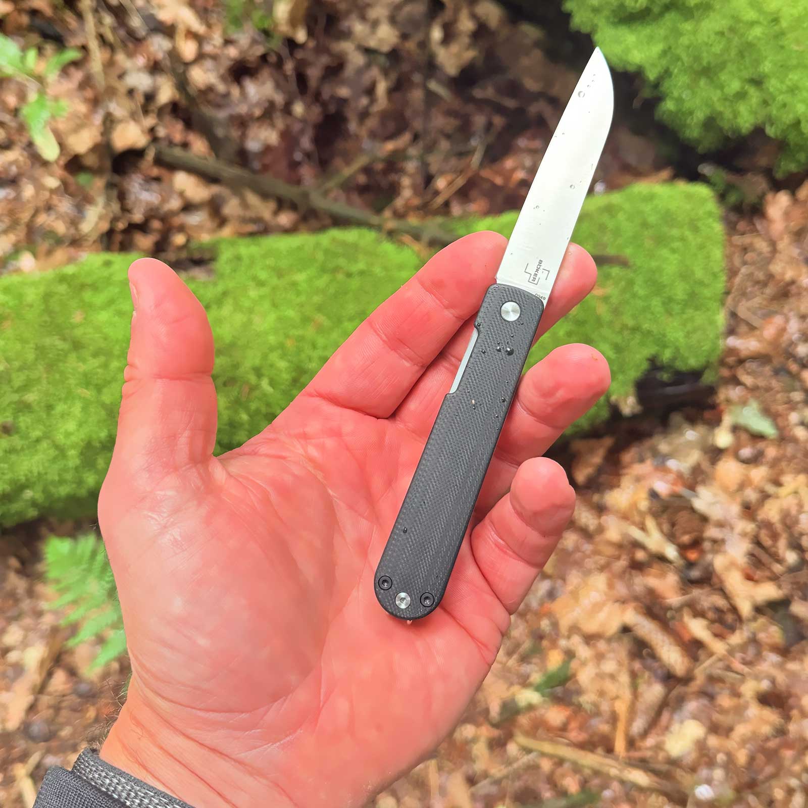 Böker Plus Friday Gentleman Taschenmesser – Abmessung hand