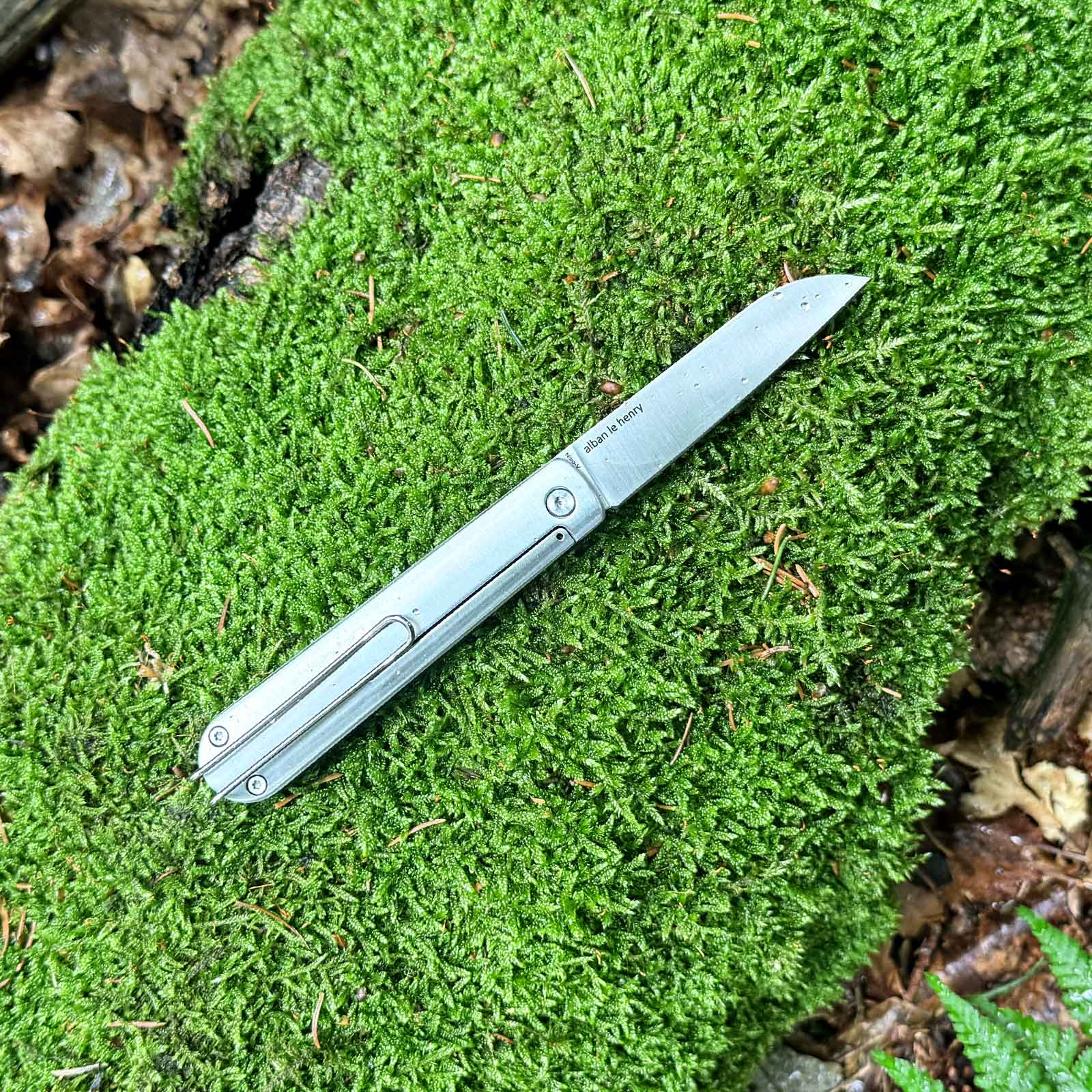 Böker Plus Friday Gentleman Taschenmesser – Rückansicht in silber