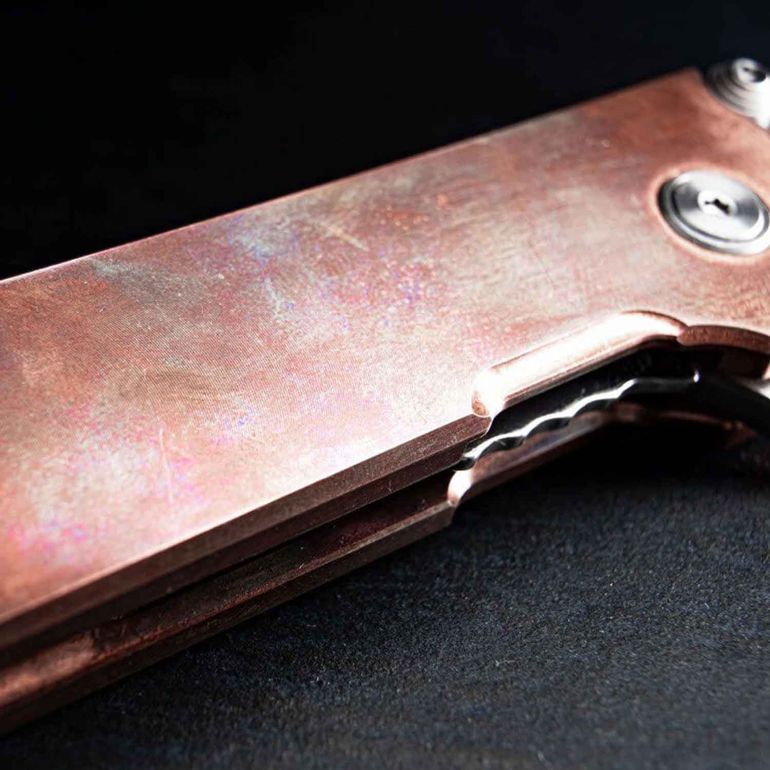 Böker Plus Kihon Assisted Copper – Taschenmesser mit Kupfergriff – Detailansicht