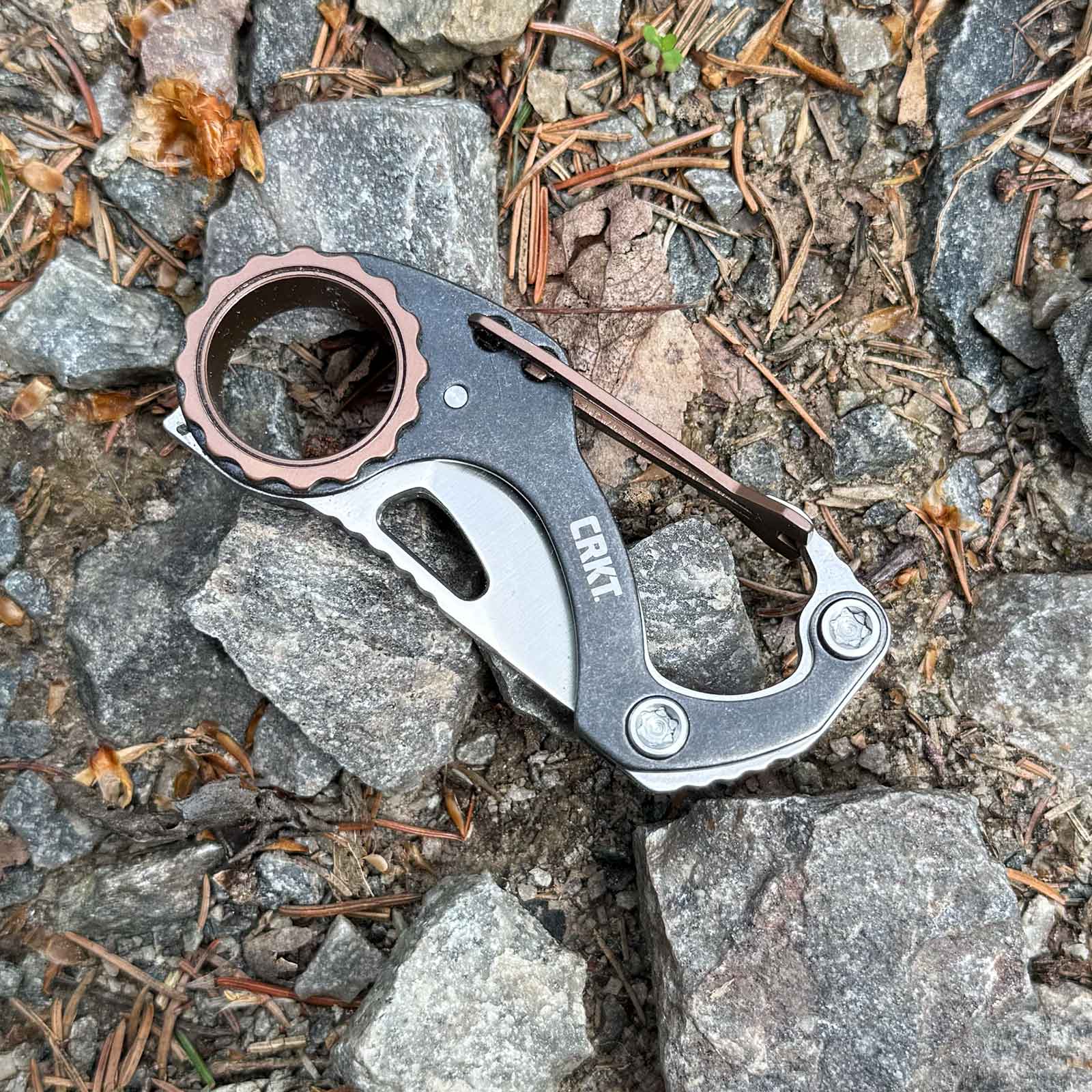 CRKT Compano – Mini-Taschenmesser mit Karabiner für den Schlüsselbund