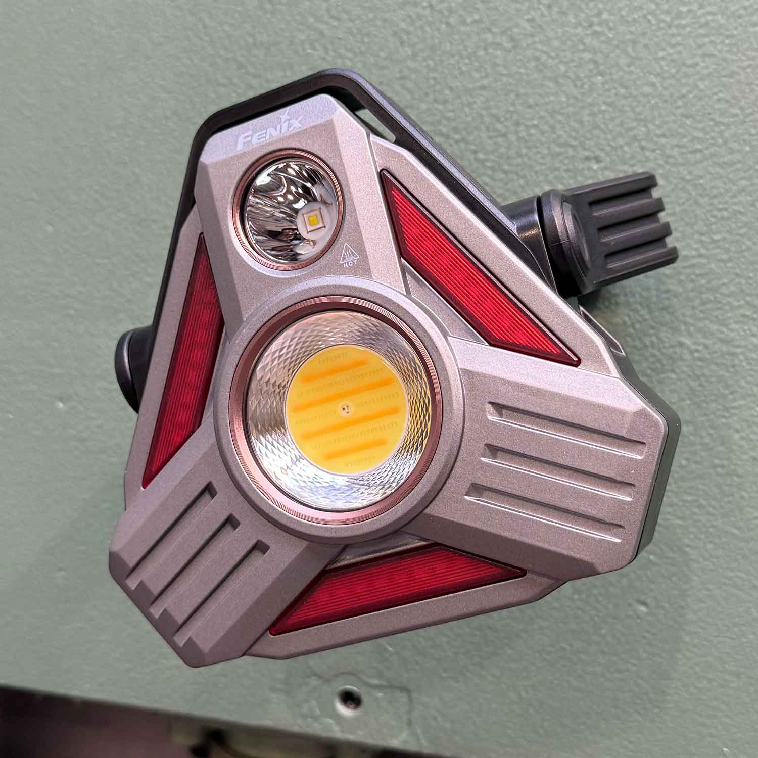 Fenix CP50R – LED Campingleuchte mit Akku, 5500 Lumen, USB & stufenloser Dimmer, 2700K–6500K – Detailansicht