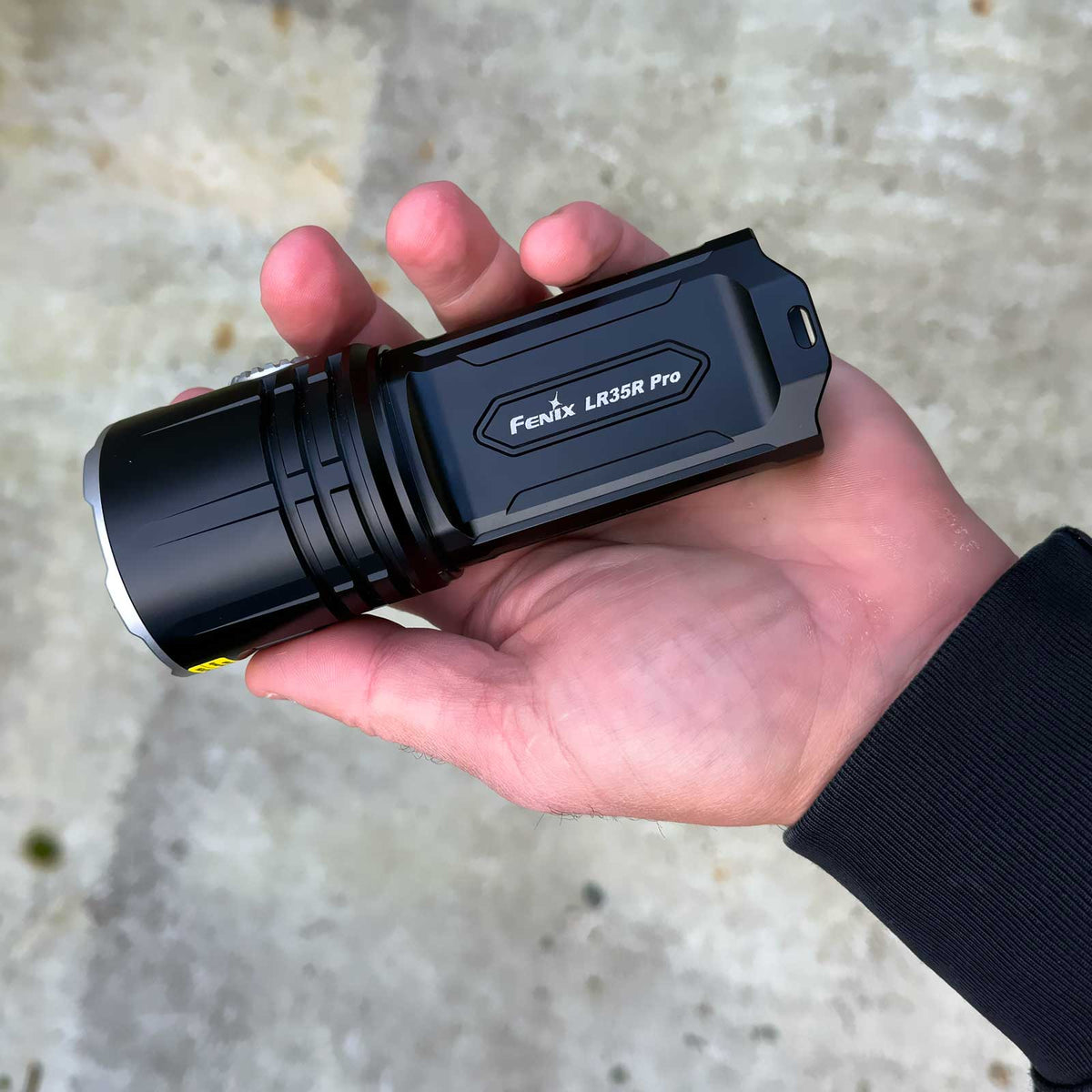 Fenix LR35R Pro – LED Taschenlampe mit 10.000 Lumen, Rotlicht & UV, Akku, USB-C