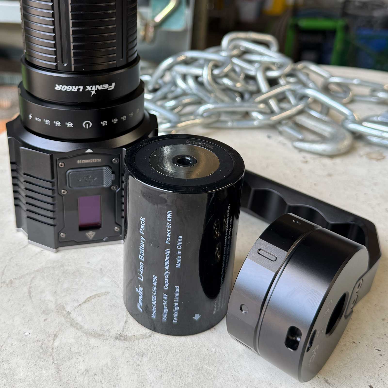 Fenix LR60R – LED Suchscheinwerfer mit 21000 lm, Spot-/Flutlicht, Akku & USB-C