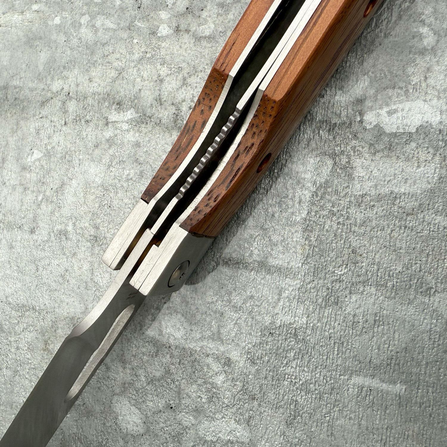 Herbertz CJH Camping-Kochmesser – Taschenmesser mit Tagayasanholz-Griffschalen – Detailansicht