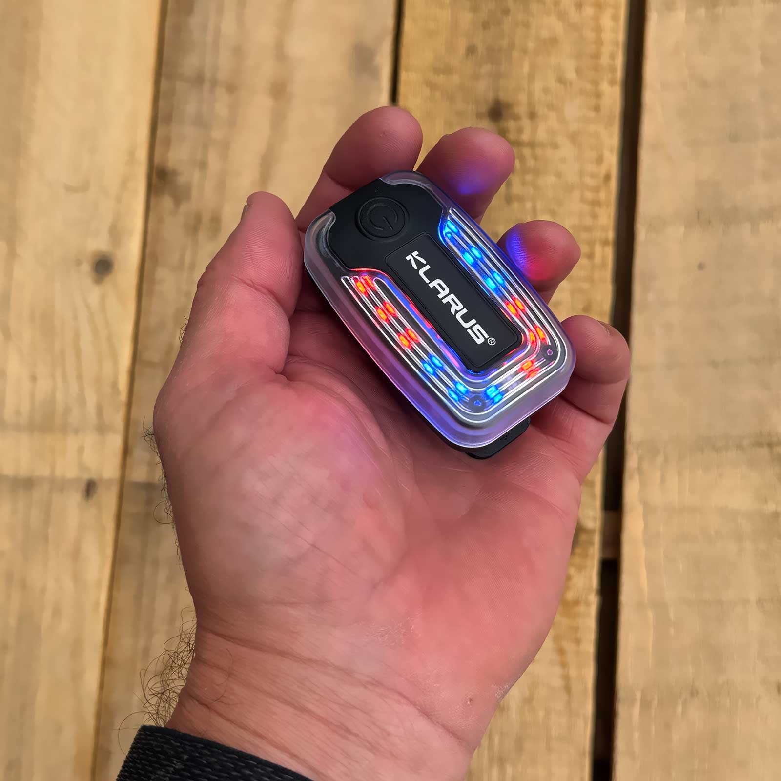 Klarus WL6 – Clip-Leuchte mit Warnlicht, Akku & USB-C
