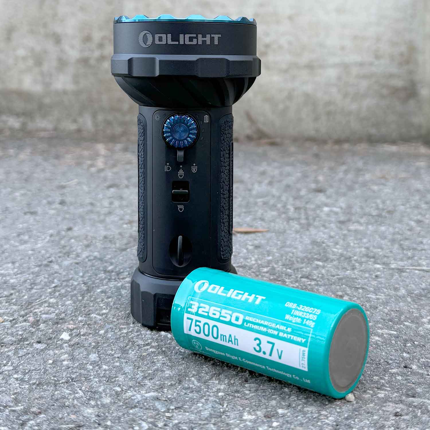 Olight Marauder Mini 2 – Kompakter Suchscheinwerfer mit 10000 Lumen (Komplettset)