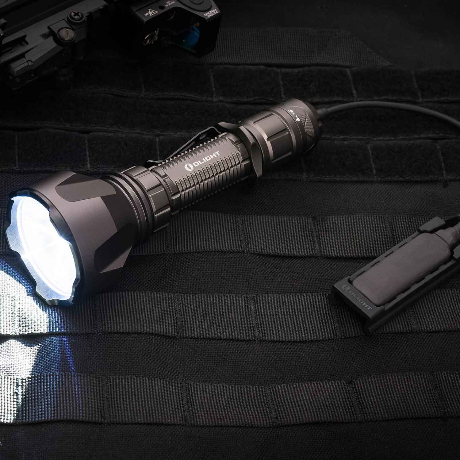 Olight Warrior X Turbo Kit – Jagd-/Suchlampe mit 1100 Lumen (Komplettset) – Detailansicht