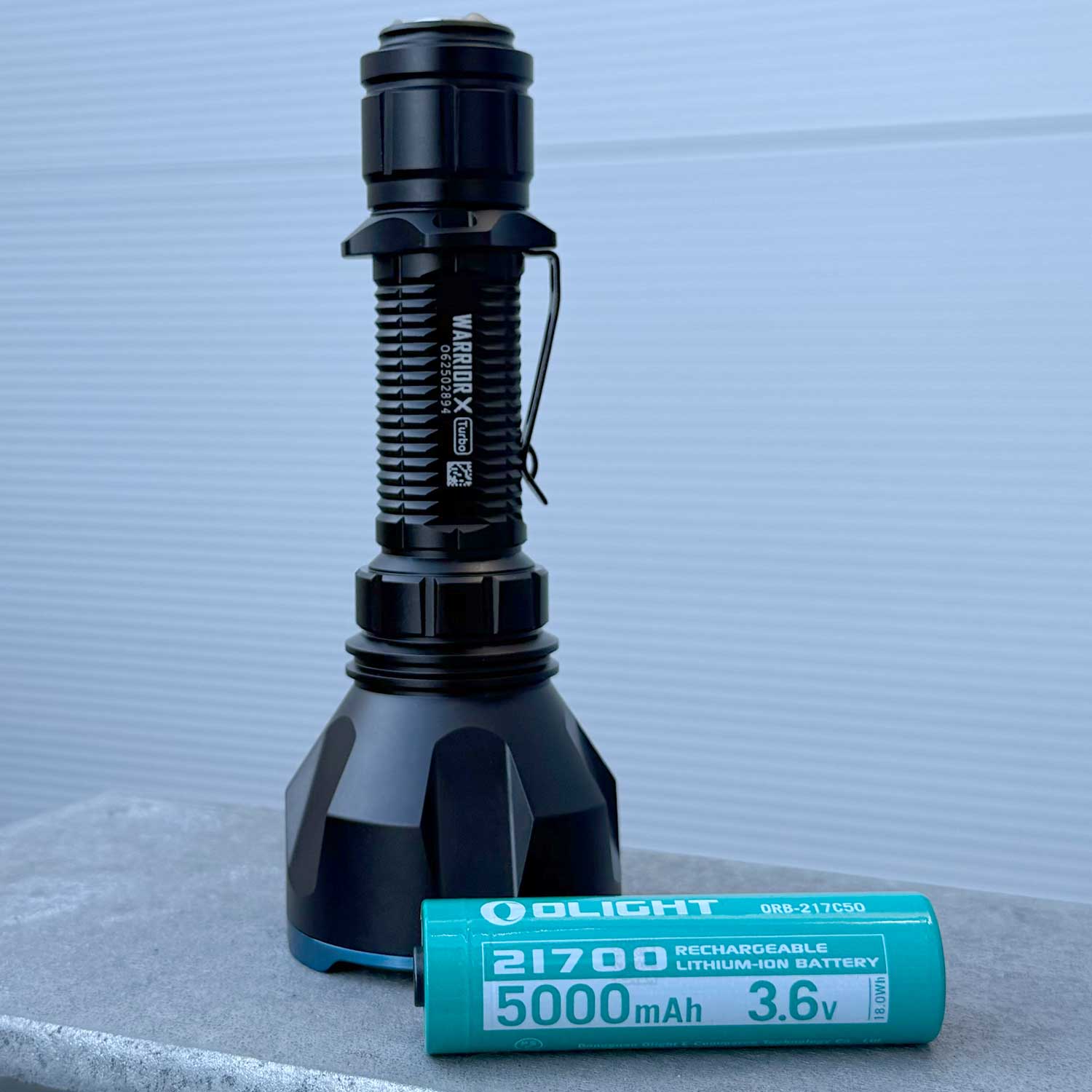 Olight Warrior X Turbo Kit – Jagd-/Suchlampe mit 1100 Lumen (Komplettset) – Detailansicht