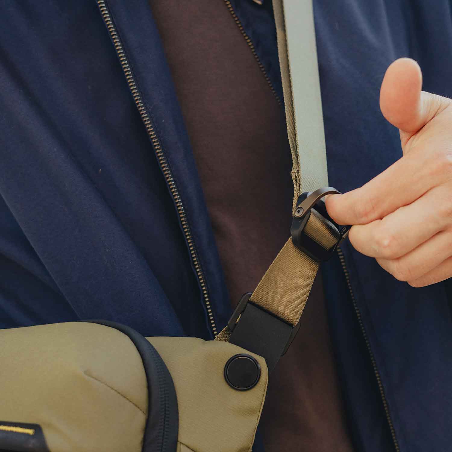 Peak Design Everyday Sling Bag 6L – Fototasche olivgrün oliv grün verstellbarer gurt