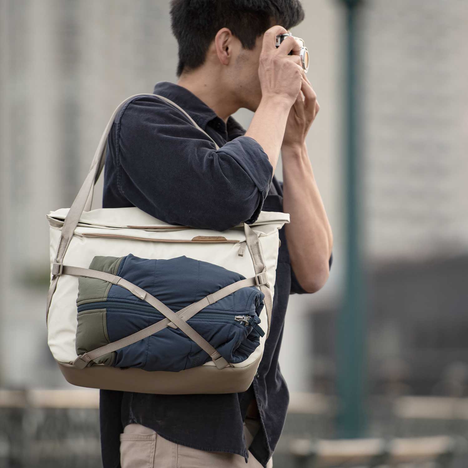 Peak Design Everyday Tote 15L – Stylische Kameratasche in trendigen Farben – Detailansicht