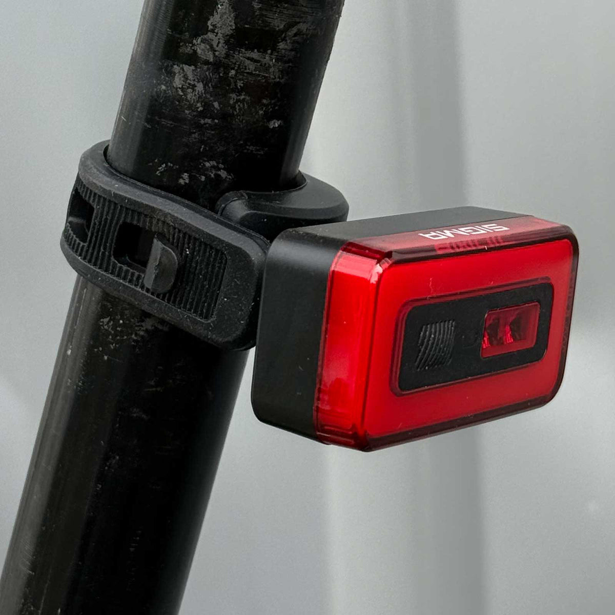Sigma Hiro 70 – Akku-Fahrradrücklicht mit Brems-/Notbremslicht, USB-C & StVZO