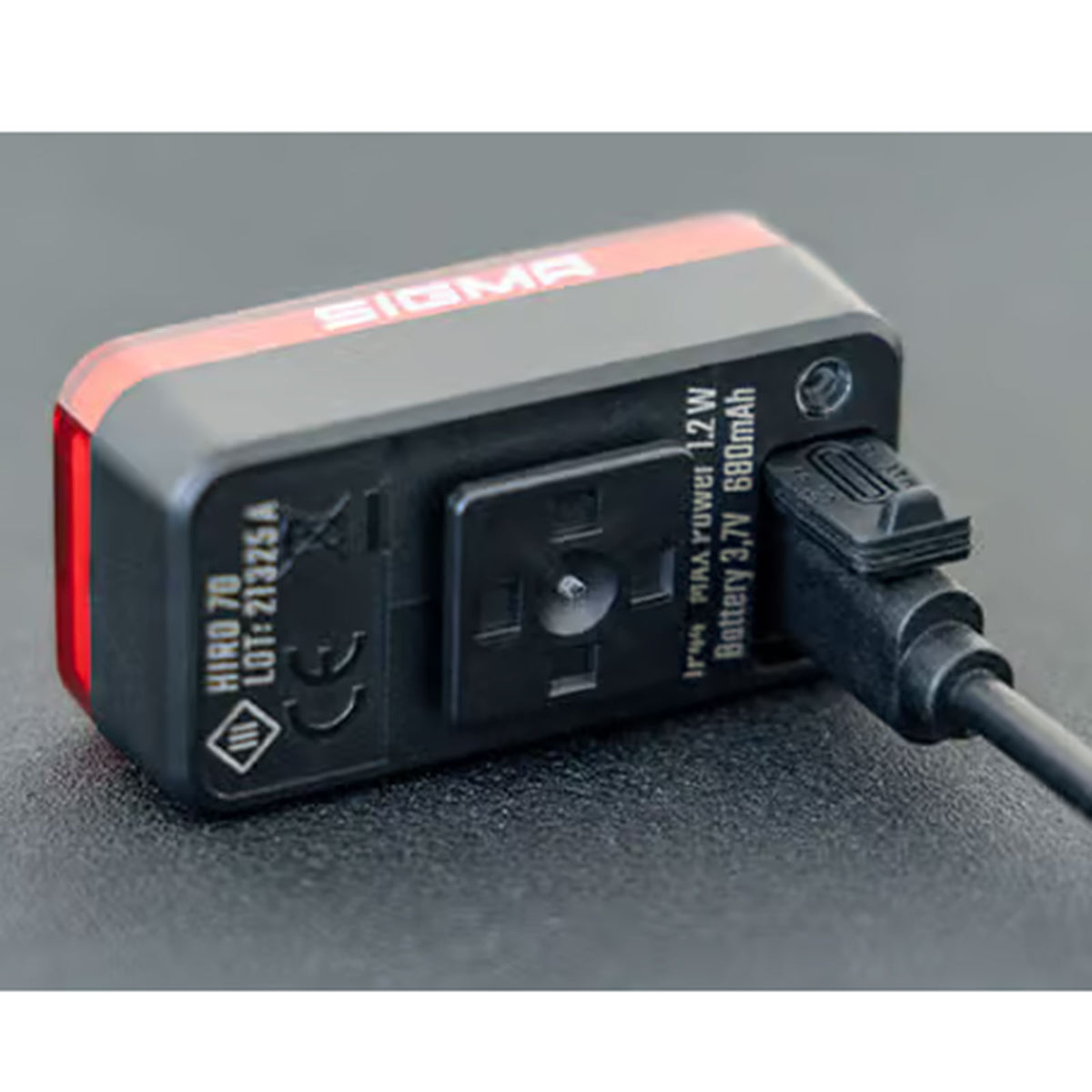 Sigma Hiro 70 – Akku-Fahrradrücklicht mit Brems-/Notbremslicht, USB-C & StVZO